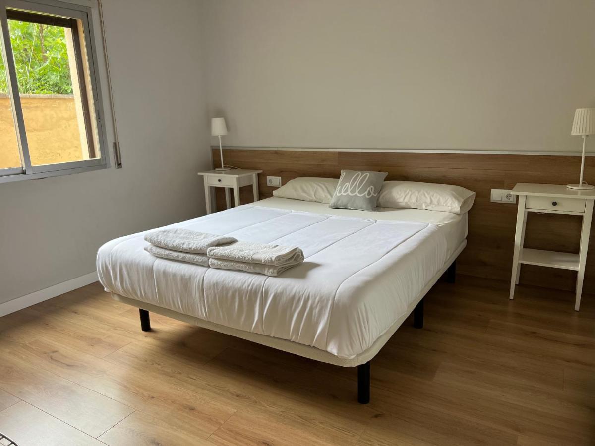 La Pertusa 1r Piso Apartment *