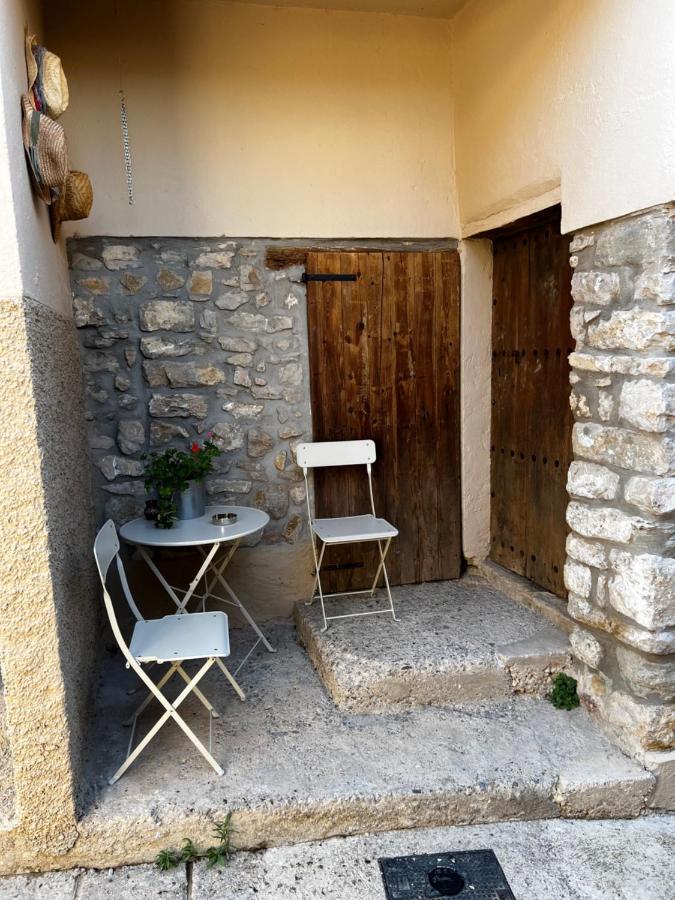 La Pertusa 1r Piso * Corca (Lleida)